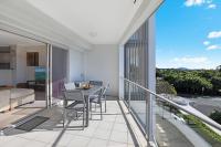 One-Bedroom Apartment with Balcony - Level 2