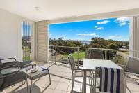 One-Bedroom Superior Apartment with Water View