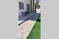 HaOfek 10 - A spacious unit near a magical lake - Bed and Breakfast Yeruham