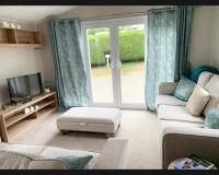 B&B Newquay - Exotic 3-Bed Caravan at Newquay Holiday Park - Bed and Breakfast Newquay