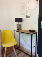 Estudio con vistas a las montañas