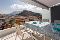 Nautilus Atico, 3 dormitorios, puerto, by Bookindenia - B&B