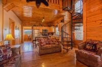 Bear Claw · Bear Claw Retreat in Pigeon Forge! - B&B Pigeon Forge