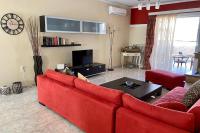 Elina's Spacious Apartment in Patras with private parking - Ferienwohnung Patras