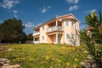 Apartments Doris, Krk - B&B