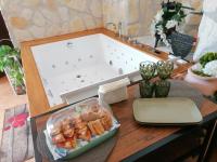 Queen Room with Spa Bath