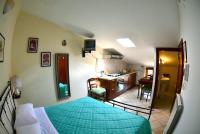 Studio (2 Adults)