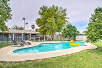 B&B Scottsdale - Modern Scottsdale Home with Pool, Yard and Gas Grill! - Bed and Breakfast Scottsdale