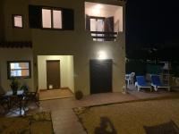 Gran casa con Bonito Jardin - B&B Cala'n Bosch