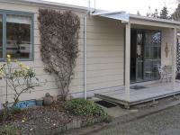 Two-Bedroom Apartment with Private Bathroom