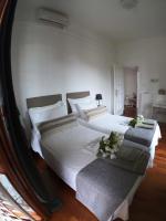 Chambre Double ou Lits Jumeaux avec Salle de Bains Privative Séparée - Vue sur Ville