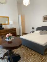 Rooms in San Domenico Maggiore 3 - B&B