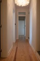 Single Room with Shared Bathroom - No Window