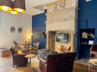 Dinan « La vie de château » manoir XIe parc étang - B&B