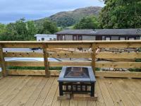 Unique Caravan with Outdoor Space Lodge - B&B
