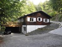 B&B Manhay - Cosy Chalet in Odeigne with Jacuzzi - Bed and Breakfast Manhay