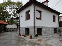 Къща в центъра на Стрелча, джакузи с минерална вода - B&B