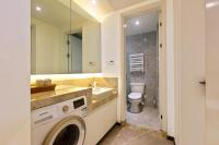 Apartment with Garden View