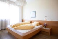 Apartment mit Balkon
