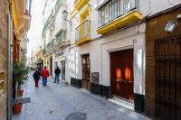 Apartamentos LOTO y LIZ by Cadiz4Rentals - Chambres d’hôtes