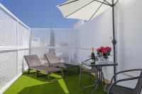 Apartamentos LOTO y LIZ by Cadiz4Rentals - Bed and Breakfast Cádiz