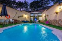 Cazorla Casas Cueva - B&B Hinojares