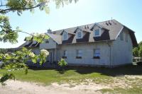 Holiday Home in Kolczewo with Terrace - Chambres d’hôtes