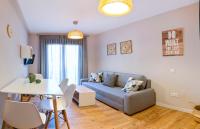 B - Apartamento exclusivo con piscina compartida - B&B