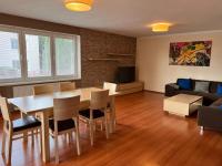 Appartamento con 3 Camere da Letto