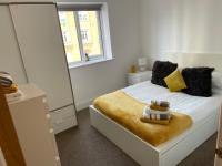 B&B Hull - Central Hull Spacious Apartment H3 - Bed and Breakfast Hull