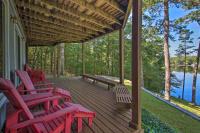 Dock and Kayaks Lakefront Hot Springs Home - B&B