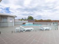 Footprints 1, 6-10 Market Street - Surfside Apartments - Bed and Breakfast Fingal Bay