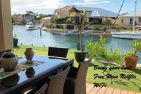 B&B Wannanup - Sandpiper Island Tranquil Waterfront Views & Jetty - Bed and Breakfast Wannanup