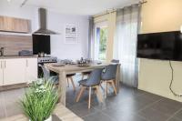 LA COMMANDERIE JARDIN PARKING Home-One - Bed and Breakfast