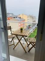 Apartamentos LAMAROSA -PLAYA URBANA - B&B Burela de Cabo