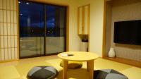 Deluxe Room with Tatami Area with Mt.Fuji and Lake View on Top Floor - Non-Smoking