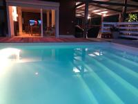 VILLA LA CHAUMIERE 270m2 et 2000m2 de terrain - B&B Matoury