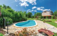 B&B Medaki - Stunning Home In Medaki With Outdoor Swimming Pool - Bed and Breakfast Medaki