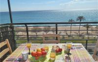 B&B Pineda de Mar - Stunning Apartment In Pineda De Mar With House Sea View - Bed and Breakfast Pineda de Mar