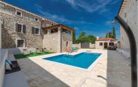 B&B Korenići - Stunning Home In Korenici With Outdoor Swimming Pool - Bed and Breakfast Korenići