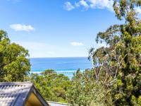 Lorne Groovy Ocean View Log House, Pet Friendly, FREE WIFI wine & chocolates kangaroos in the evening - Chambres d'hôtes Lorne