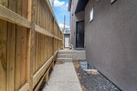 Contemporary Luxury 4 bedroom House near Downtown - Chambres d'hôtes Calgary