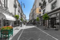Comfy Apt 4 sleeps right in the centre - B&B Sorrento