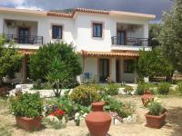 Daphne Studios - B&B