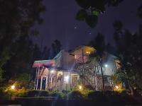 The Inchara Hill View HomeStay - Bed and Breakfast Chikmagalūr