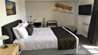 Deluxe Suite with Sea View
