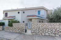 Villa White Rose with private pool - B&B Novalja