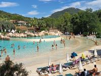 Charmant T2 de 34m2 en Résidence de standing à Grimaud - Piscines - Jardinet - Plein coeur du Golfe de St Tropez- Pleine nature - B&B