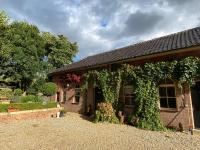 Betsey Trotwood. Historic stylish 2-bed cottage. - B&B
