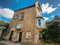 SUNNYSIDE APARTMENT - Spacious 2 Bedroom Ground Floor with Free Parking In Kendal, Cumbria - Chambres d’hôtes